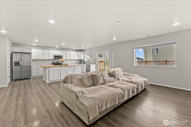 13477 195th Street E, Graham, WA 98338