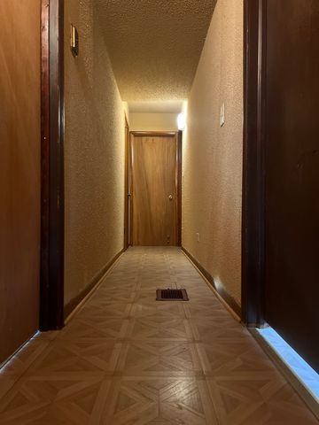 6812 Maple Court, Bridgeview, IL 60455