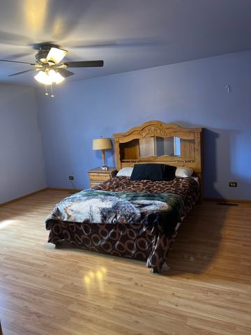 6812 Maple Court, Bridgeview, IL 60455