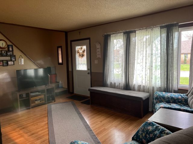 6812 Maple Court, Bridgeview, IL 60455