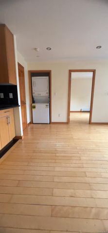 32-26 Union Street 2E, Flushing, NY 11354