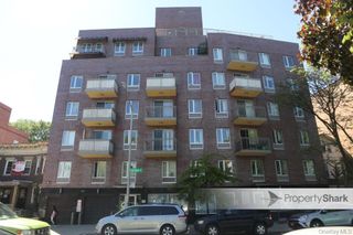 32-26 Union Street 2E, Flushing, NY 11354