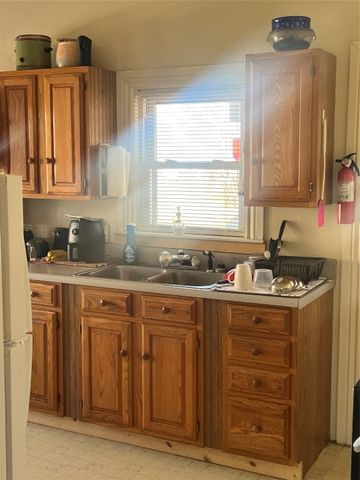 506 N Broadway Street, Marlow, OK 73055