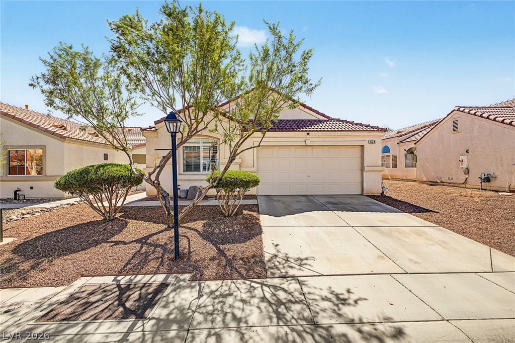 629 Lava Beds Way, North Las Vegas, NV 89084 — exterior