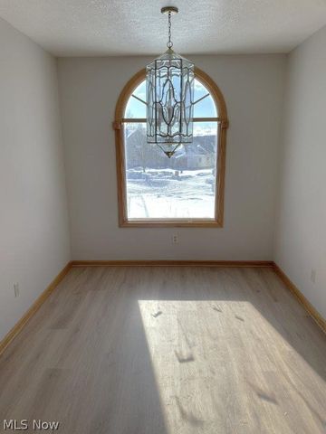 20 Marko Lane, Brooklyn Heights, OH 44131