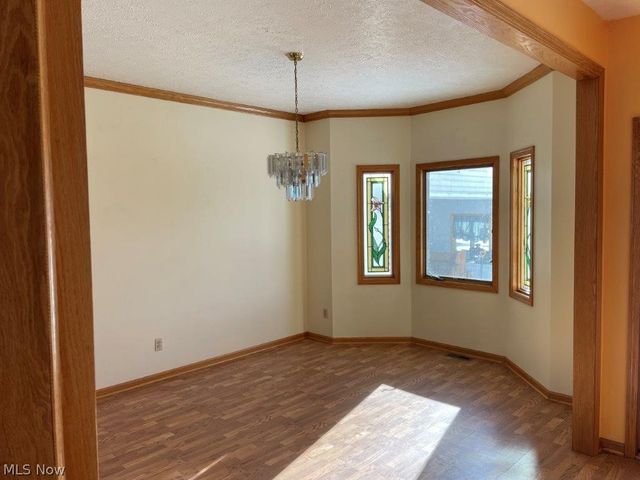 20 Marko Lane, Brooklyn Heights, OH 44131