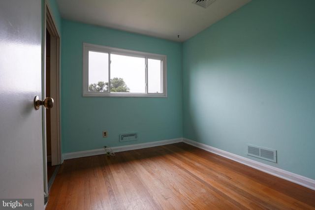 1073 SOUTHRIDGE RD, Baltimore, MD 21228