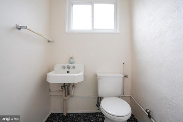 1073 SOUTHRIDGE RD, Baltimore, MD 21228