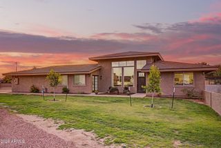 8020 S 12th Street, Phoenix, AZ 85042