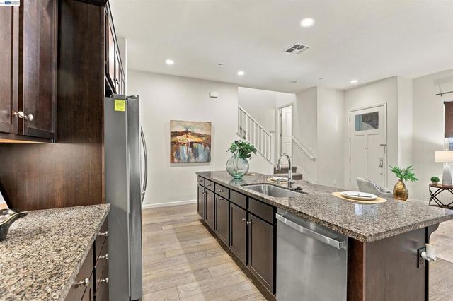 1744 Catalina Ct, Livermore, CA 94550