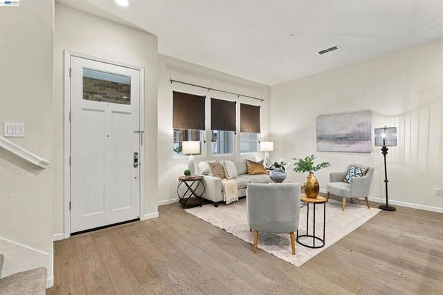 1744 Catalina Ct, Livermore, CA 94550