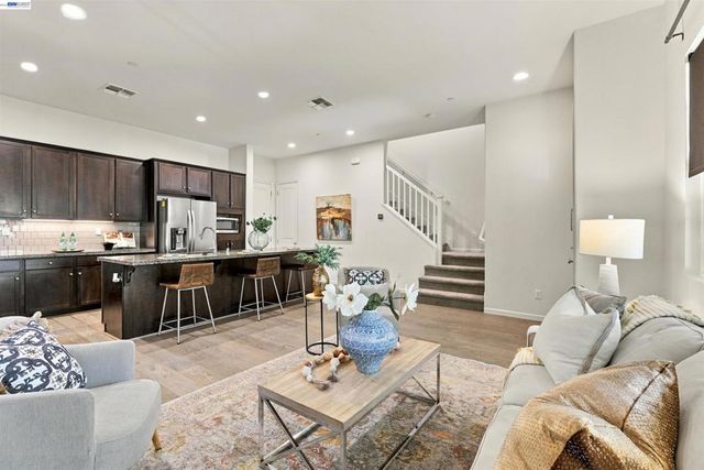 1744 Catalina Ct, Livermore, CA 94550