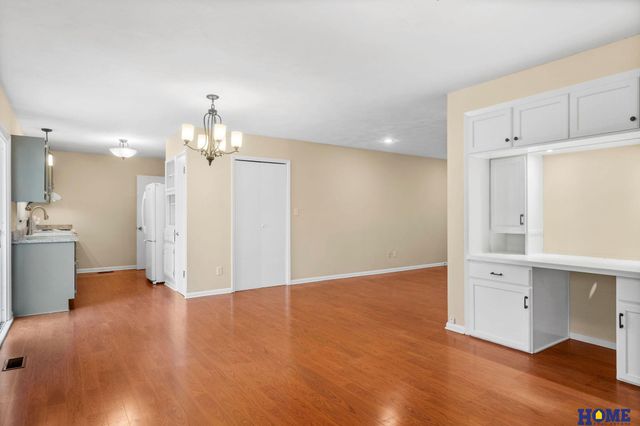 1857 Rusty Lane, Lincoln, NE 68506