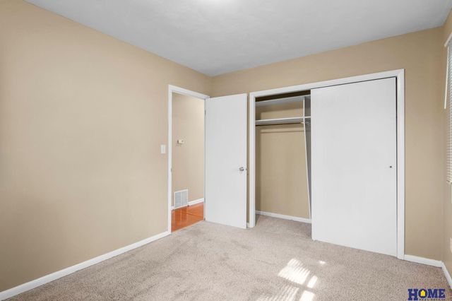 1857 Rusty Lane, Lincoln, NE 68506