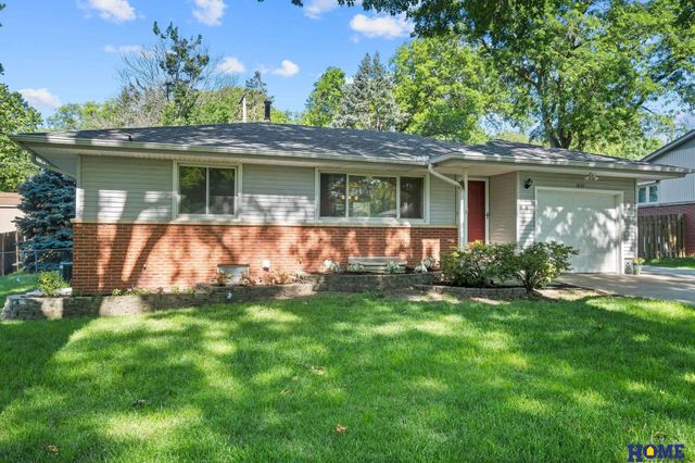 1857 Rusty Lane, Lincoln, NE 68506