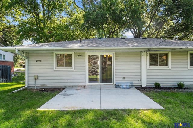 1857 Rusty Lane, Lincoln, NE 68506