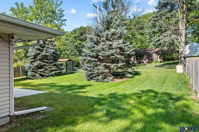 1857 Rusty Lane, Lincoln, NE 68506
