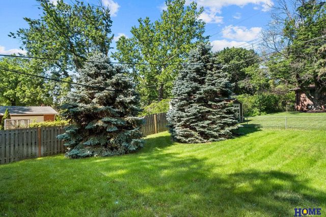 1857 Rusty Lane, Lincoln, NE 68506