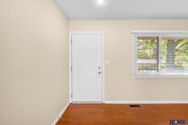 1857 Rusty Lane, Lincoln, NE 68506