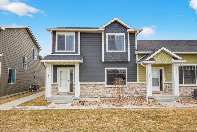 561 10th Street, Waukee, IA 50263