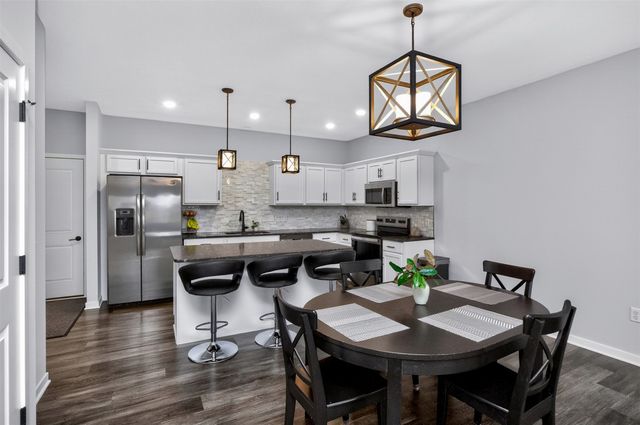 561 10th Street, Waukee, IA 50263