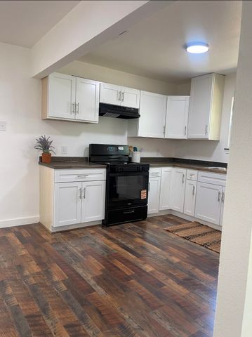 2218 Owens Street, Haltom City, TX 76117