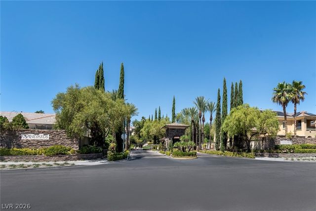 1204 Moselle Court, Las Vegas, NV 89144