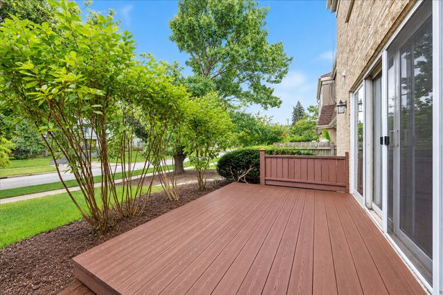 60 N Park Boulevard, Glen Ellyn, IL 60137