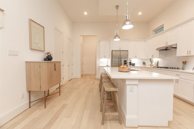 826 Nadine Street, Houston, TX 77009