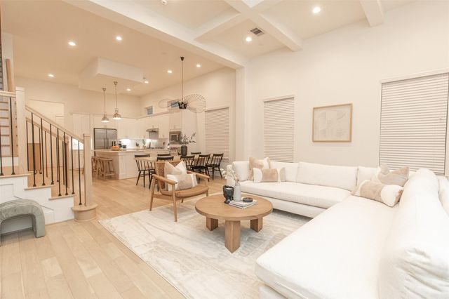 826 Nadine Street, Houston, TX 77009