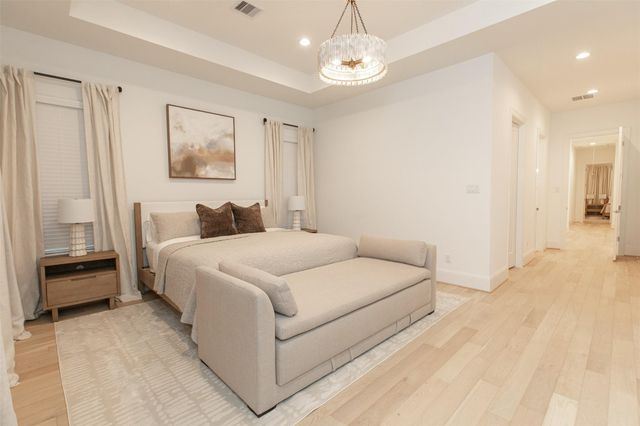826 Nadine Street, Houston, TX 77009