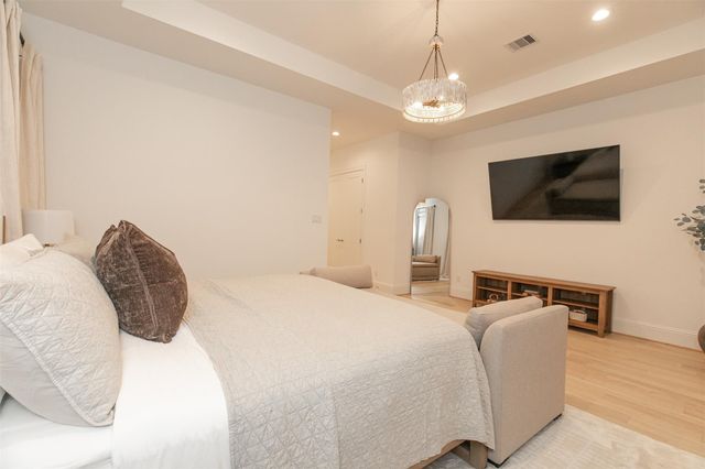826 Nadine Street, Houston, TX 77009