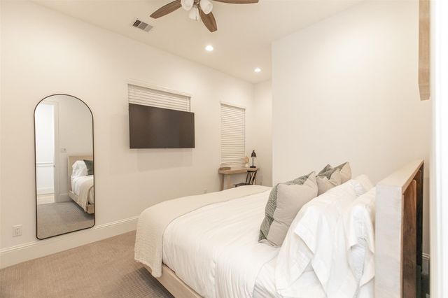 826 Nadine Street, Houston, TX 77009