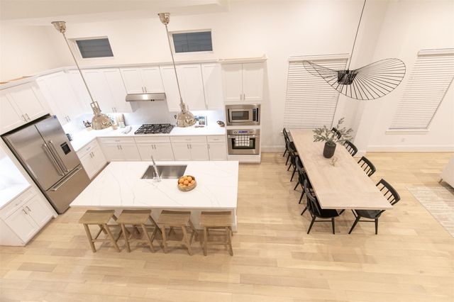 826 Nadine Street, Houston, TX 77009