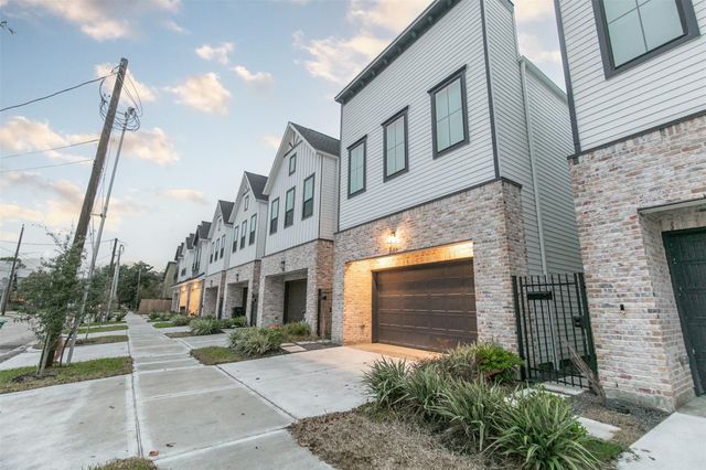 826 Nadine Street, Houston, TX 77009