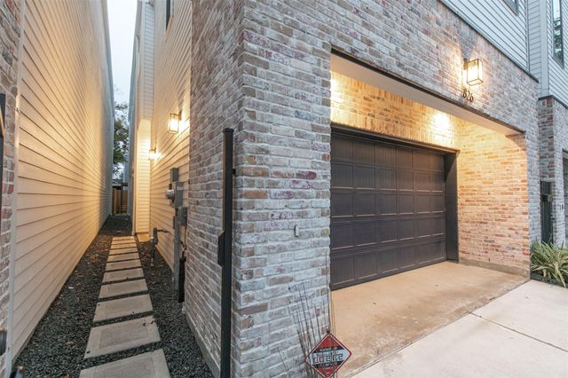 826 Nadine Street, Houston, TX 77009