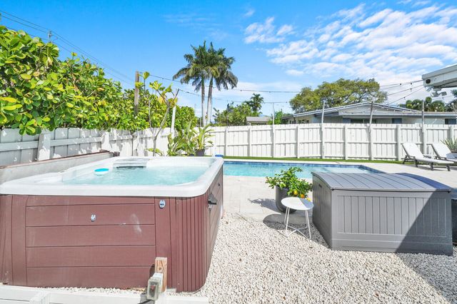 2824 NW 6th Avenue, Wilton Manors, FL 33311