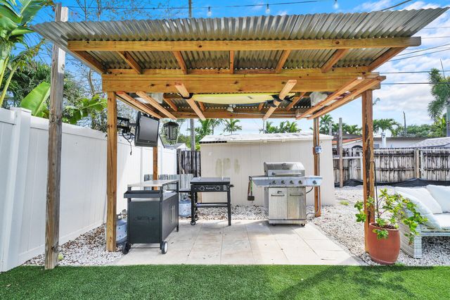 2824 NW 6th Avenue, Wilton Manors, FL 33311