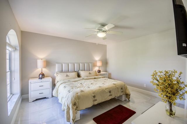 208 Legendary Circle, Palm Beach Gardens, FL 33418