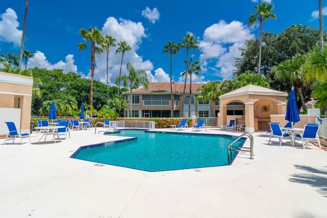 208 Legendary Circle, Palm Beach Gardens, FL 33418