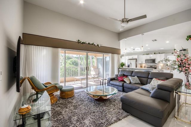 208 Legendary Circle, Palm Beach Gardens, FL 33418