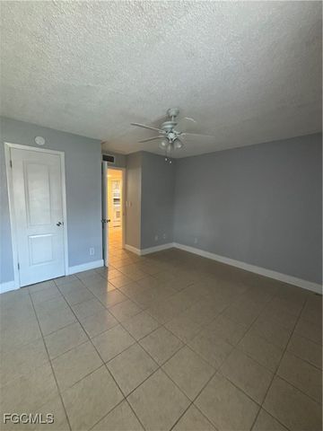 2366 E Mall DR 119, Fort Myers, FL 33901