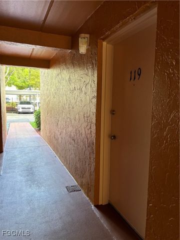 2366 E Mall DR 119, Fort Myers, FL 33901