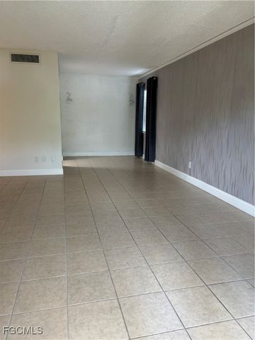 2366 E Mall DR 119, Fort Myers, FL 33901