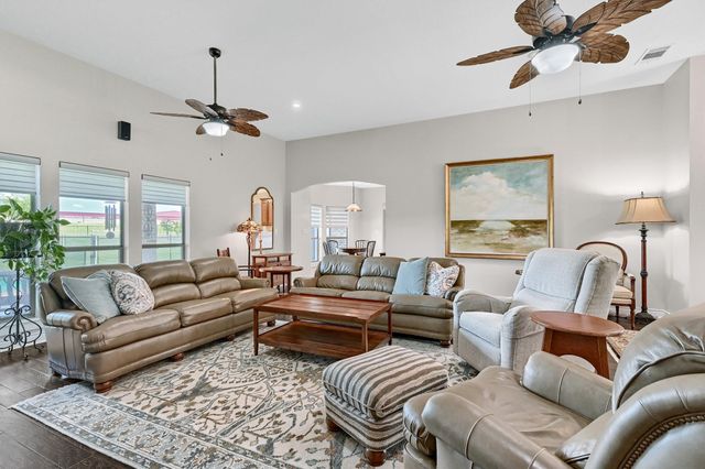 203 Sundance Drive, Van Alstyne, TX 75495
