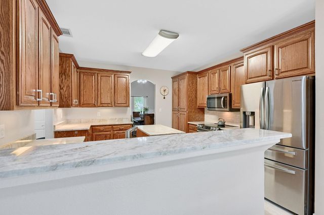 203 Sundance Drive, Van Alstyne, TX 75495