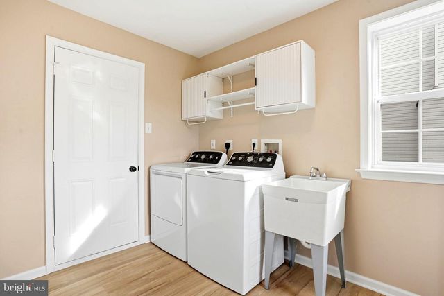 238 PENNLAND FARM DR, Perkasie, PA 18944