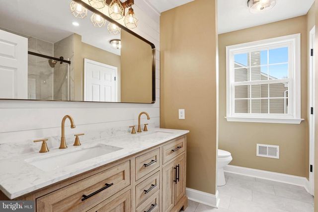 238 PENNLAND FARM DR, Perkasie, PA 18944