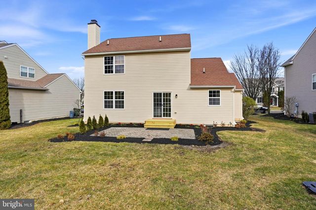 238 PENNLAND FARM DR, Perkasie, PA 18944