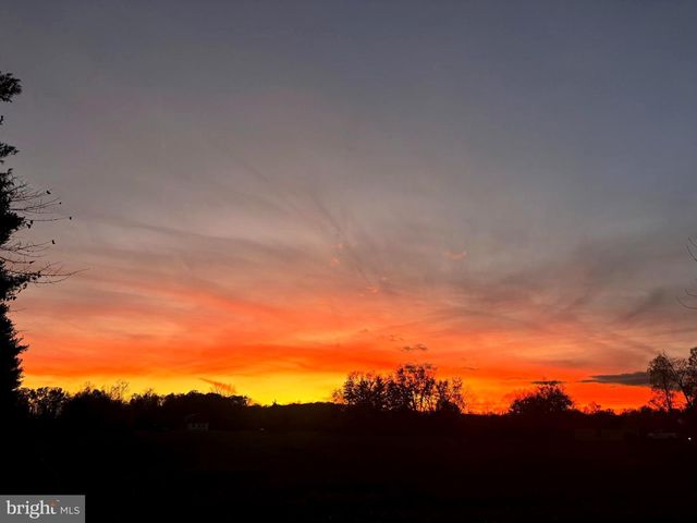 238 PENNLAND FARM DR, Perkasie, PA 18944